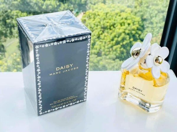 Nước Hoa Nữ Marc Jacobs Daisy EDT 100ml - Hình ảnh 4