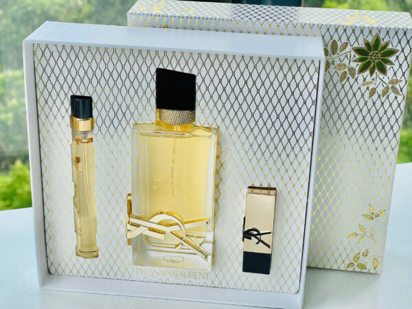 Set Nước Hoa Nữ YSL Yves Saint Laurent Deluxe Libre EDP 90ml Gift Set 3 Món - Hình ảnh 5