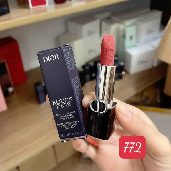 Son thỏi Dior Rouge Dior bản new nắp hít các màu : 100-200-217-228-360-505-539-558-624-720-724-764-772-777-888-999 - Hình ảnh 10