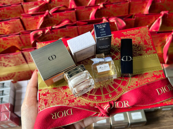 Set quà tặng DIOR giới hạn 3 món bản túi đỏ sang đẹp - Hình ảnh 4